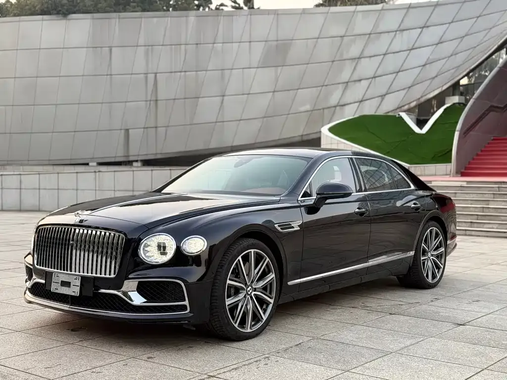 Bentley Flying Spur 2023 из CN, фото 1