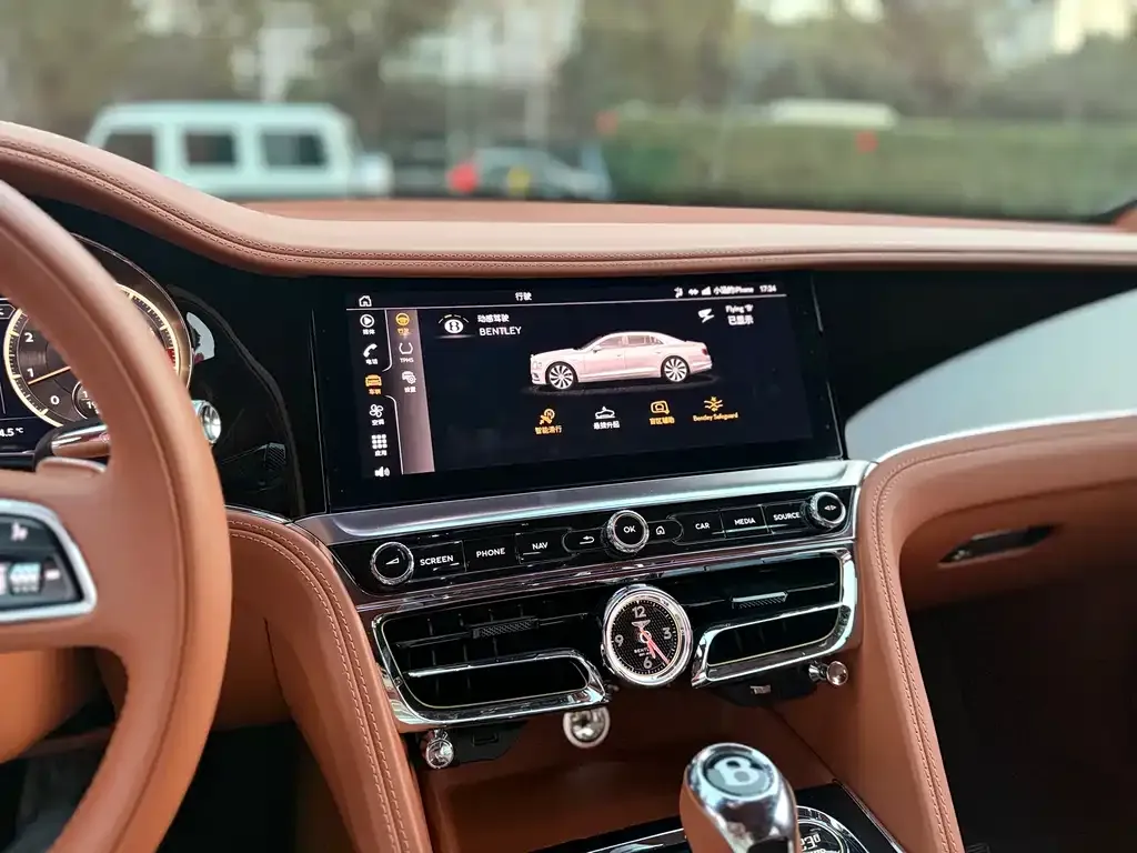 Bentley Flying Spur 2023 из CN, фото 4