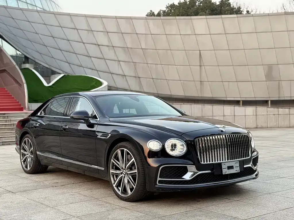 Bentley Flying Spur 2023 из CN, фото 3