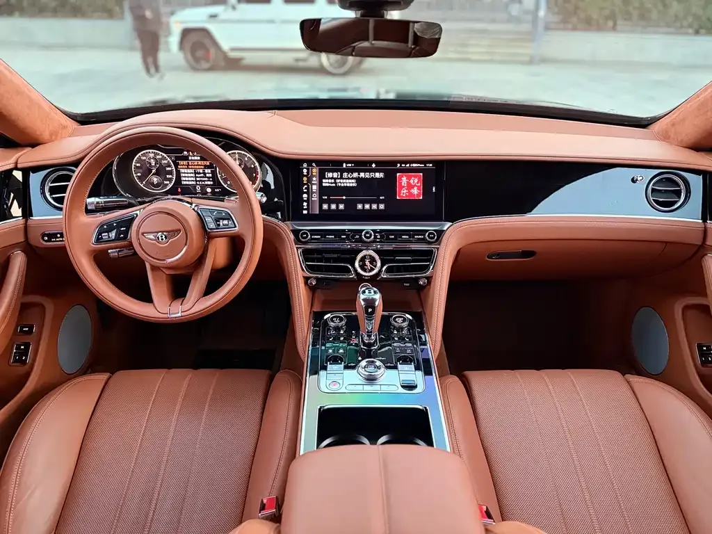 Bentley Flying Spur 2023 из CN, фото 8