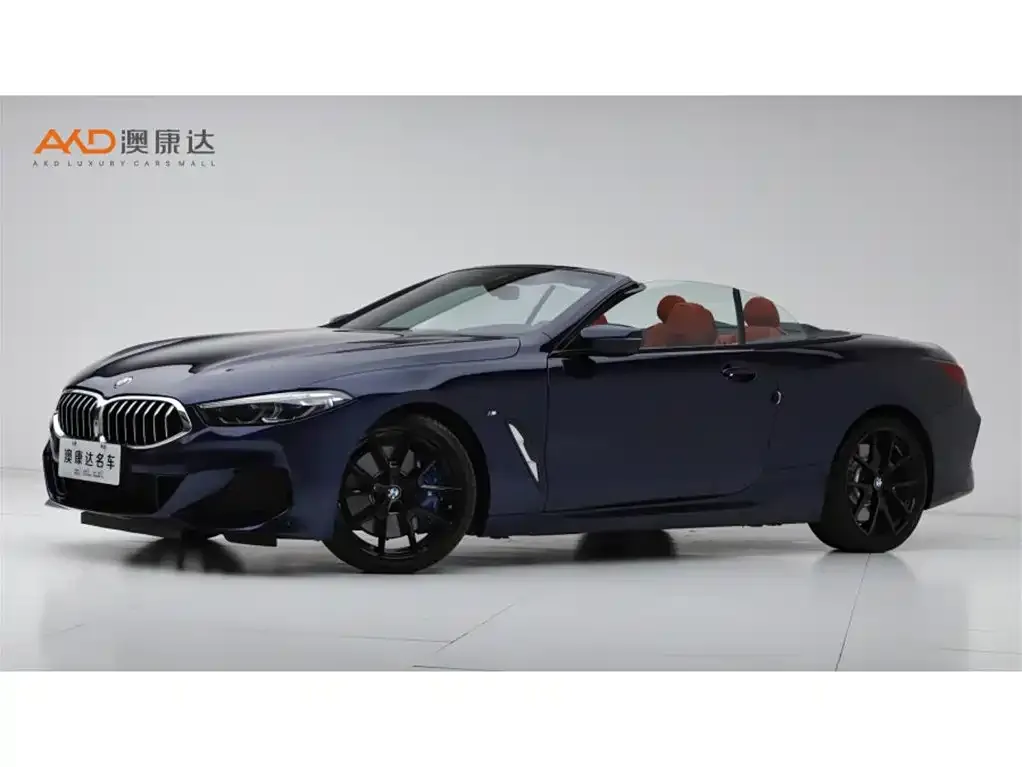 BMW 8 Series — фото 1