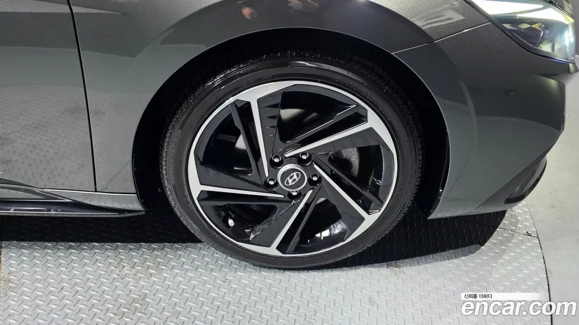 Hyundai AVANTE — фото 3