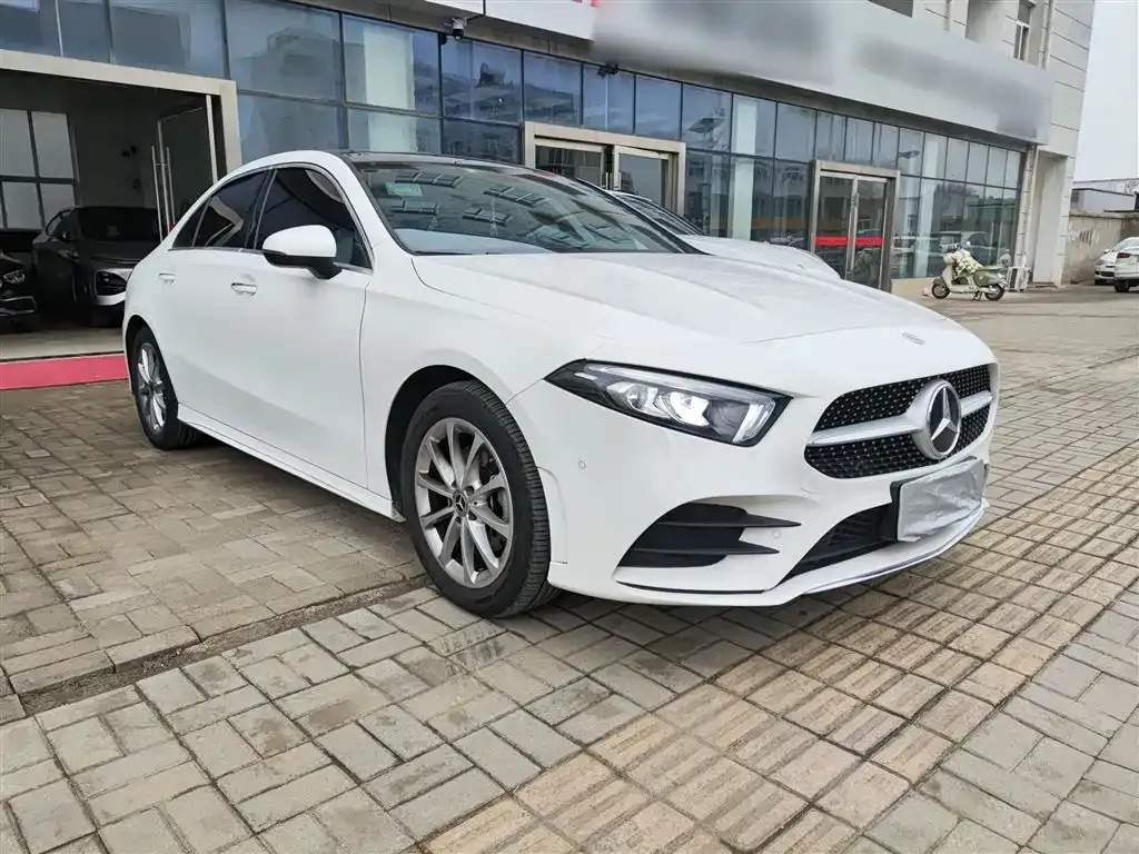 Mercedes-Benz A-Class — фото 6