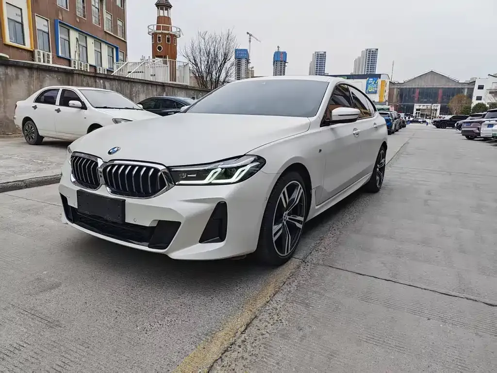 BMW 6 Series GT 2023 из CN, фото 1