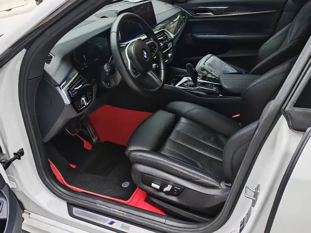 BMW 6 Series GT 2023 из CN, фото 5