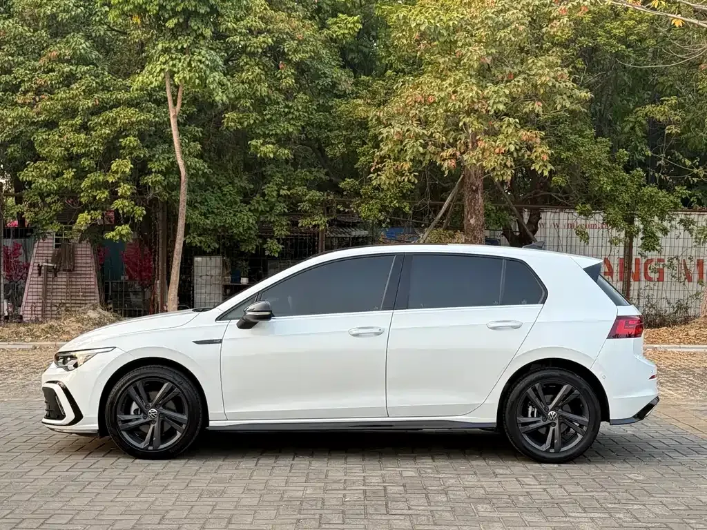 Volkswagen Golf 2022 из CN, фото 6