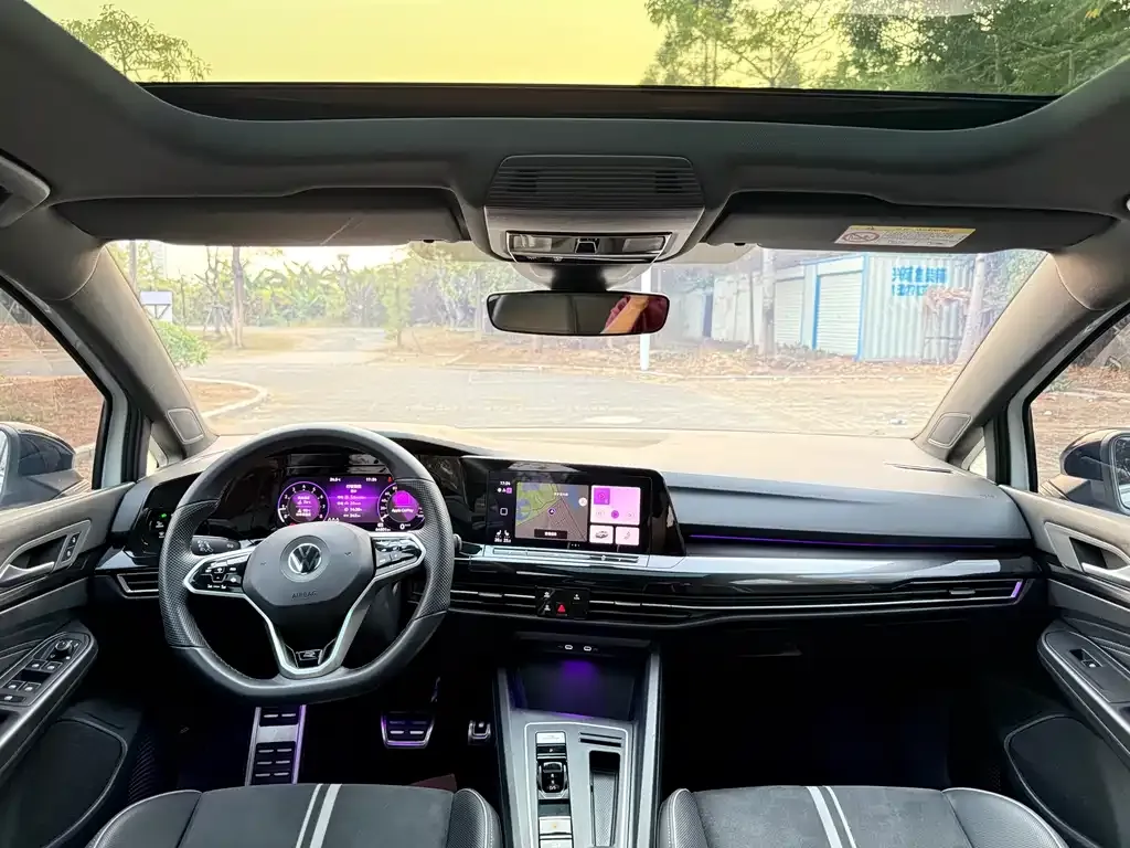 Volkswagen Golf 2022 из CN, фото 4