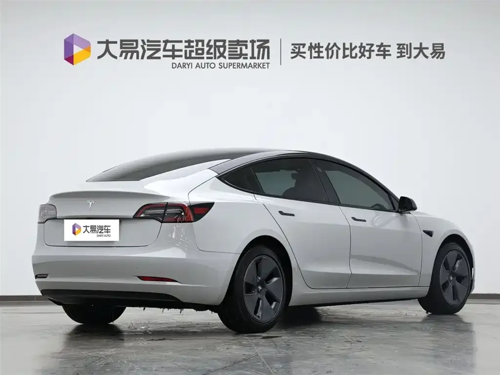 Tesla Model 3 2023 из CN, фото 4