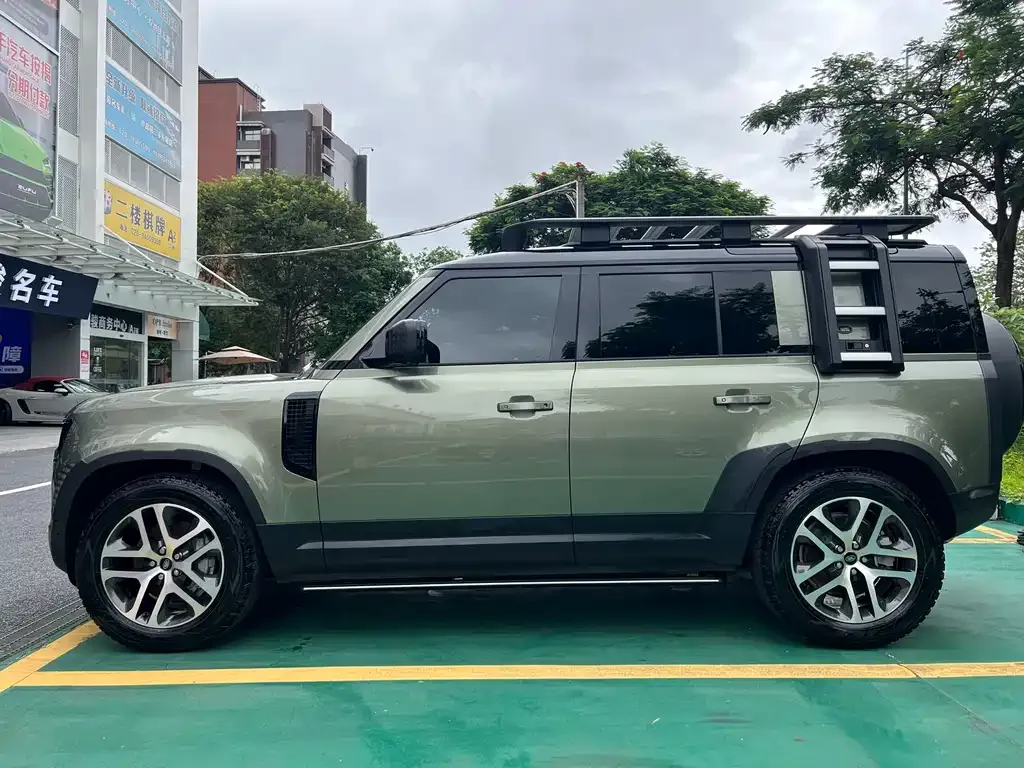 Land Rover Defender 2023 из CN, фото 8