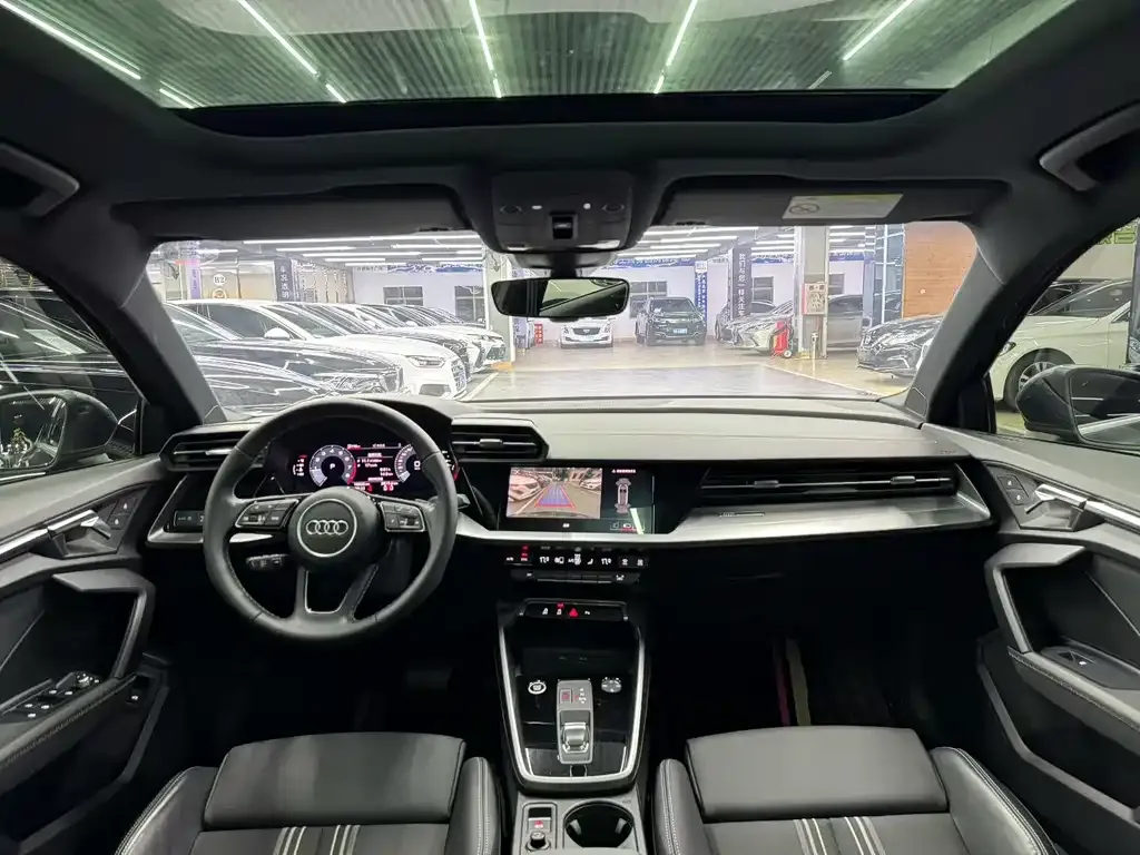 Audi A3 2023 из CN, фото 8