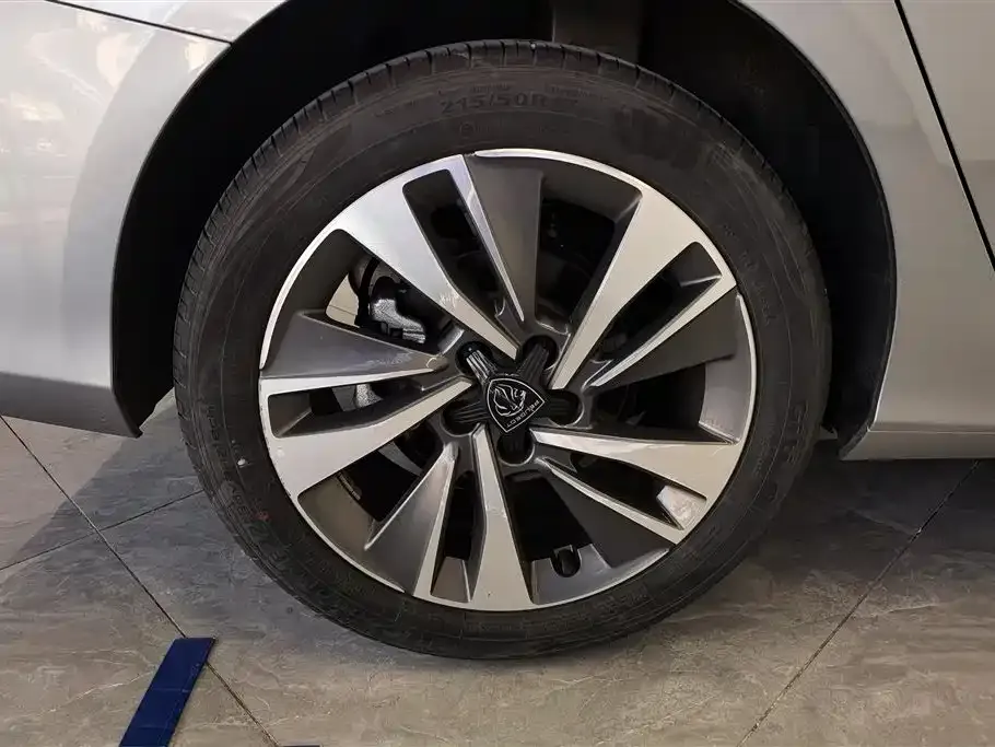 Peugeot 408 2023 из CN, фото 4