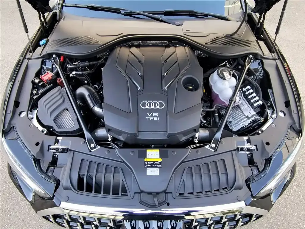 Audi A8 2025 из CN, фото 8