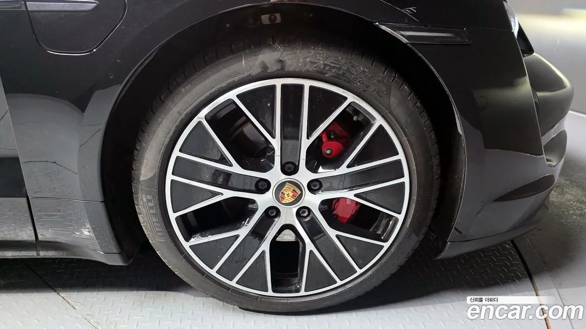 Porsche Taycan 2021 из KR, фото 9