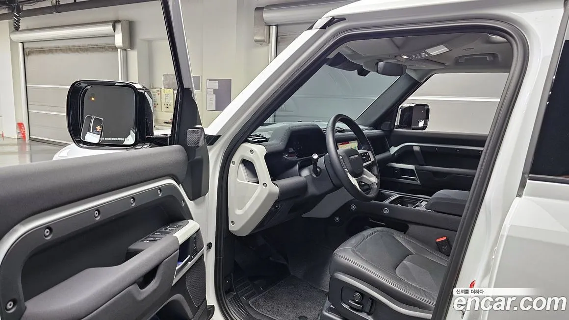 Land Rover Defender 2023 из KR, фото 9