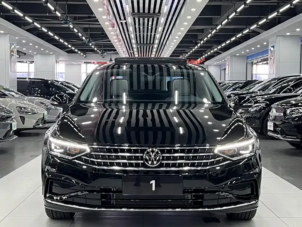 Volkswagen Magotan 2025 из CN, фото 8
