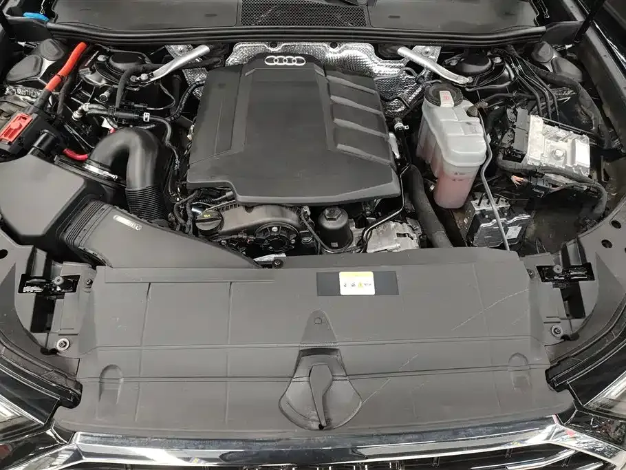 Audi A6L 2023 из CN, фото 5