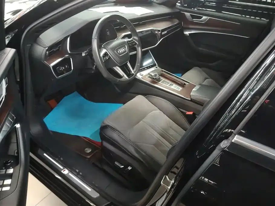 Audi A6L 2023 из CN, фото 7