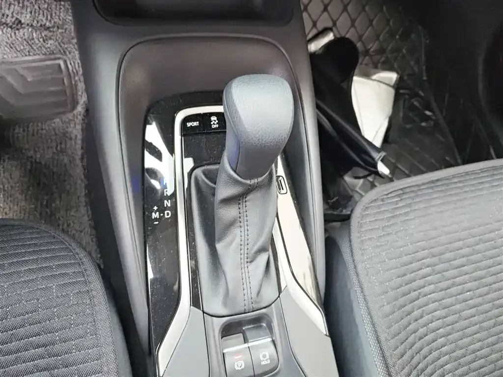 Toyota Corolla 2021 из CN, фото 10