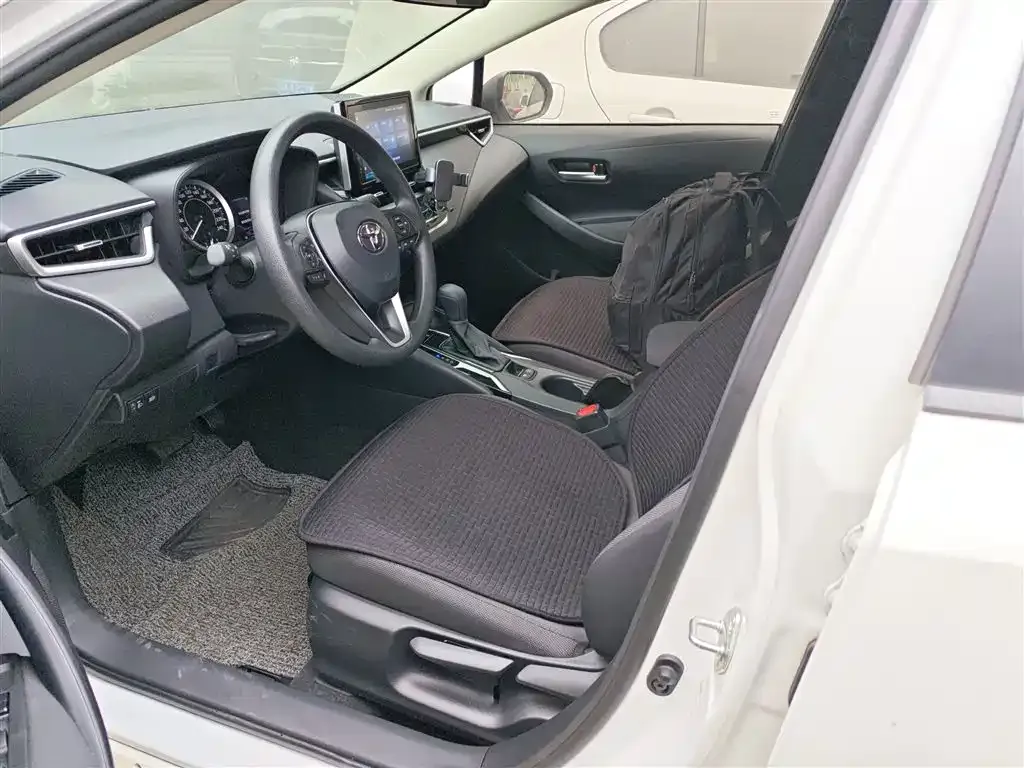 Toyota Corolla 2021 из CN, фото 9