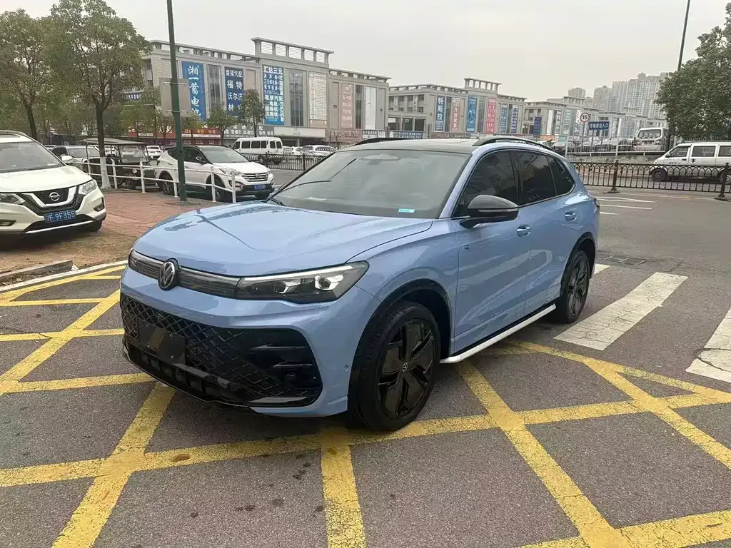 Volkswagen Tiguan L 2024 из CN, фото 1