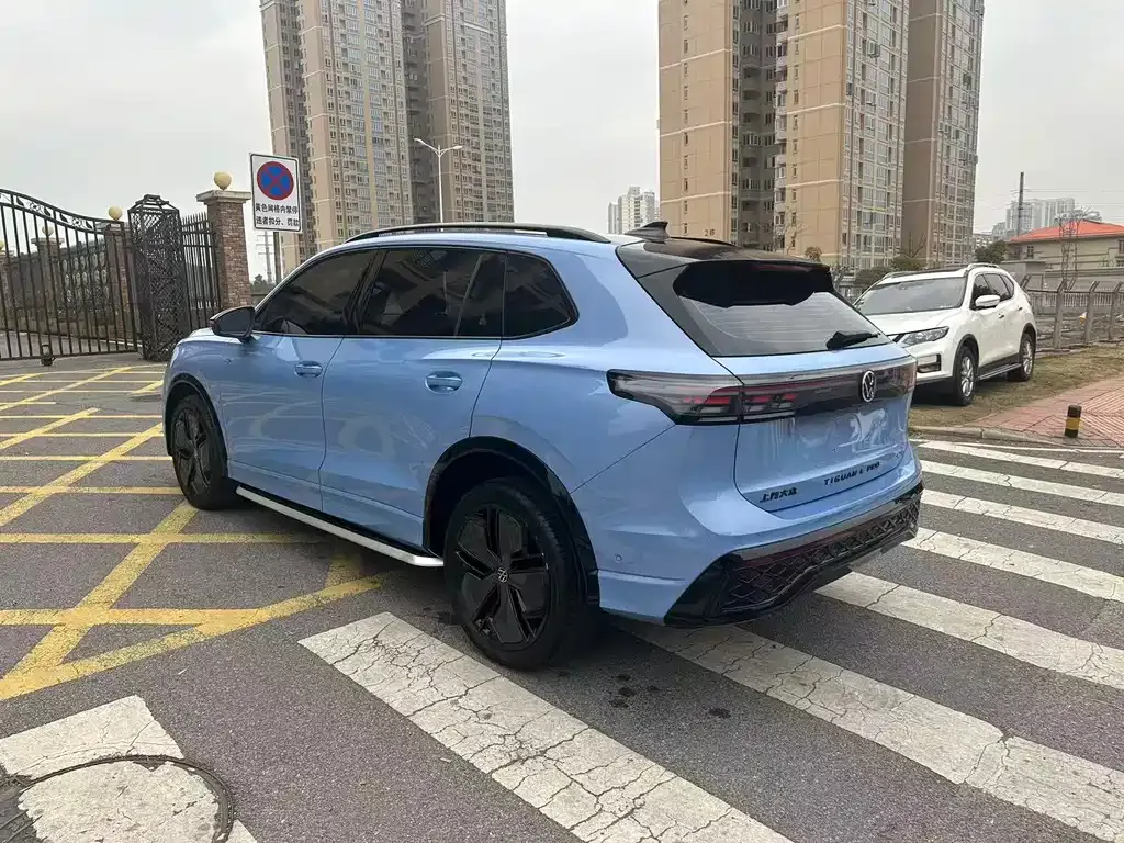 Volkswagen Tiguan L 2024 из CN, фото 6