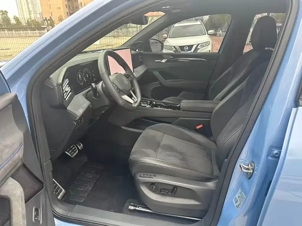 Volkswagen Tiguan L 2024 из CN, фото 3