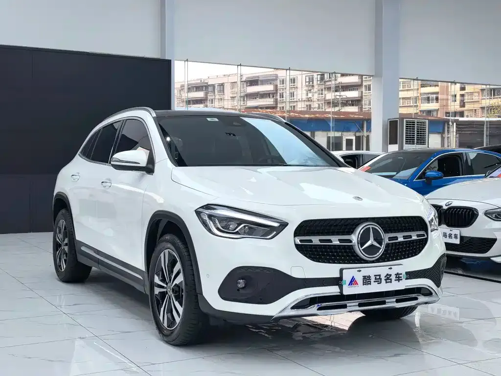 Mercedes-Benz GLA — фото 8
