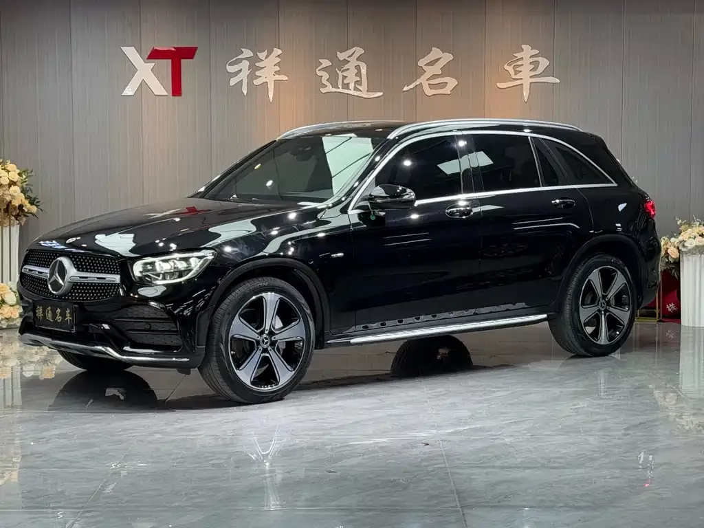 Mercedes-Benz GLC — фото 1