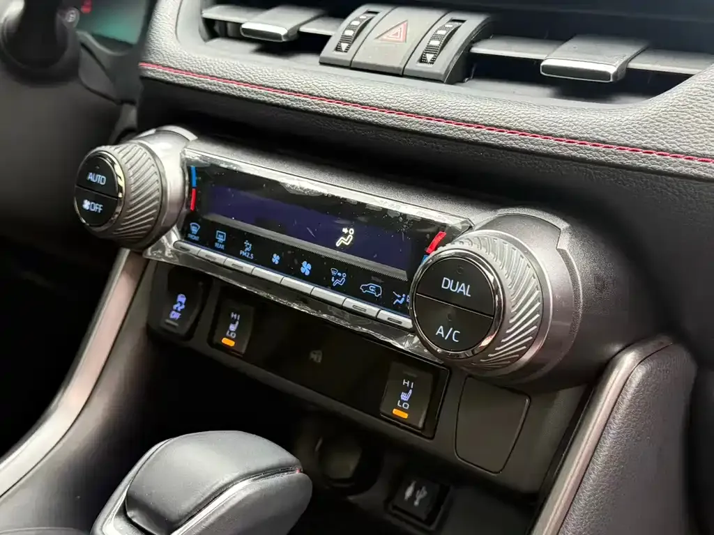 Toyota Wildlander New Energy — фото 7