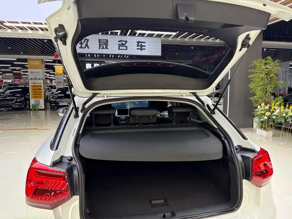 Audi Q2L 2021 из CN, фото 8
