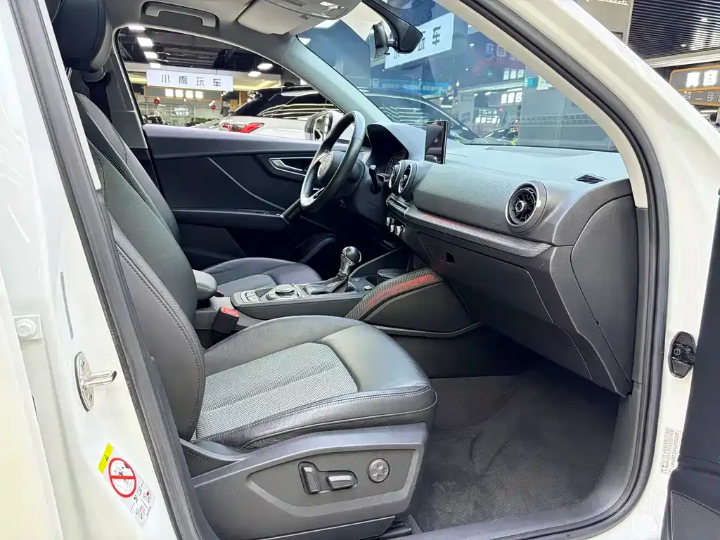 Audi Q2L 2021 из CN, фото 9