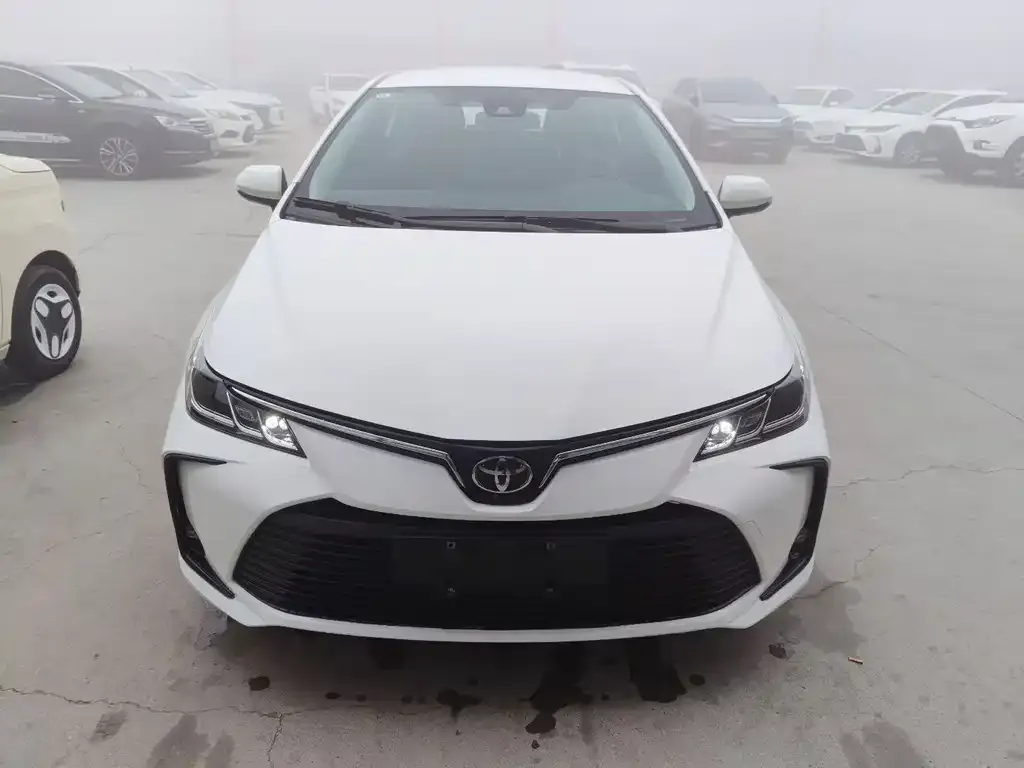Toyota Corolla — фото 6