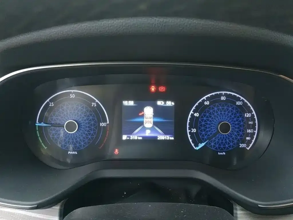 Hongqi E-QM5 — фото 3