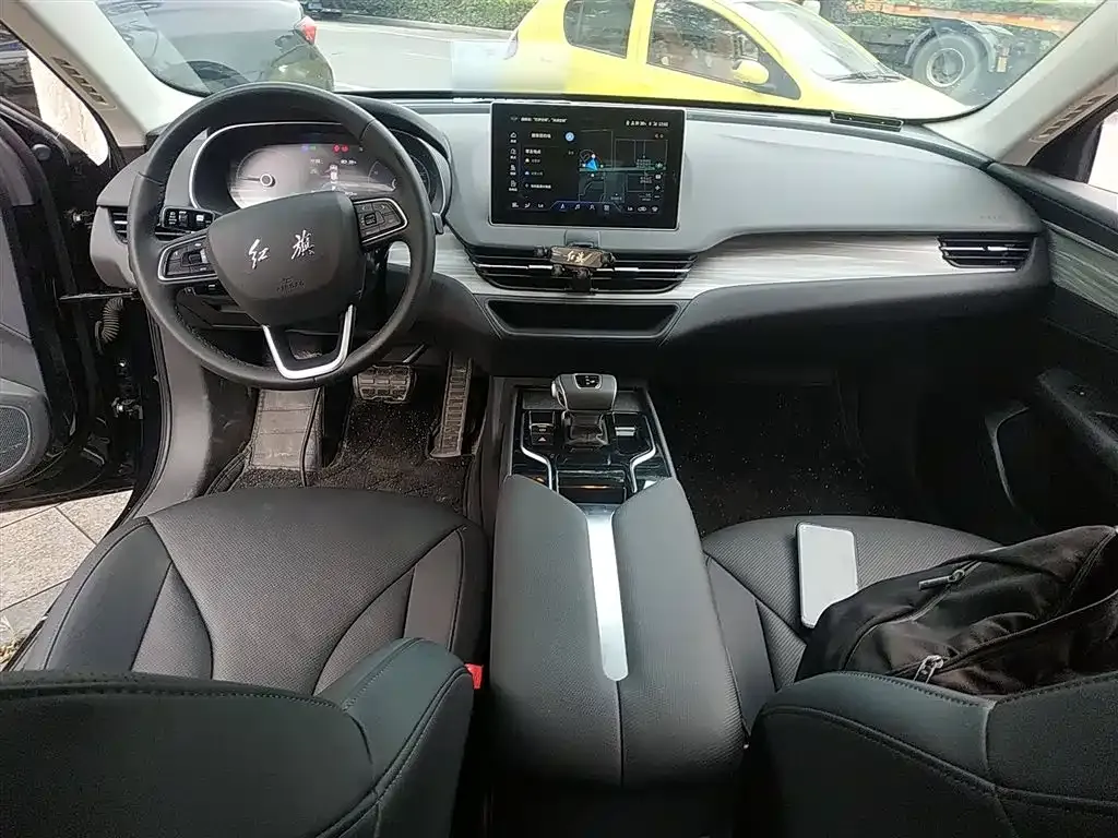 Hongqi E-QM5 — фото 7