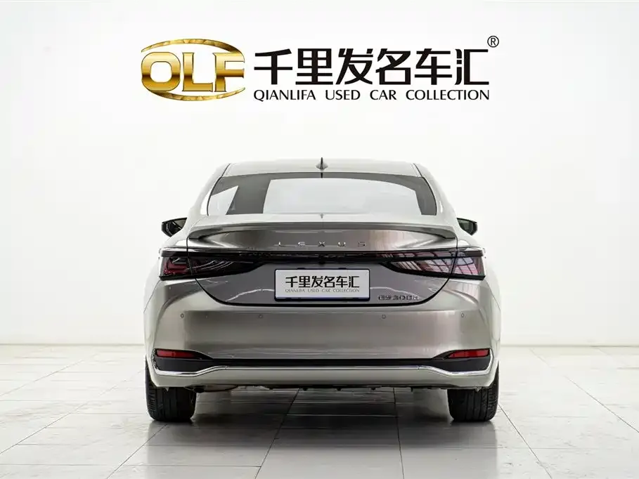 Lexus ES 2025 из CN, фото 4