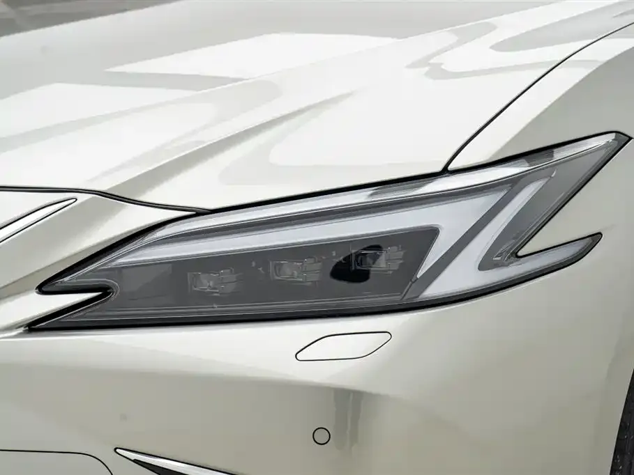 Lexus ES 2025 из CN, фото 9
