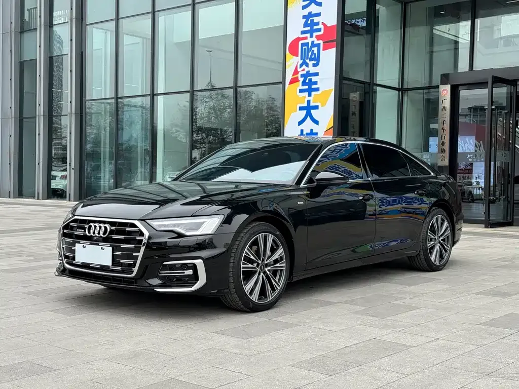 Audi A6L 2025 из CN, фото 1