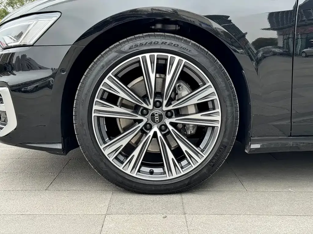 Audi A6L 2025 из CN, фото 10