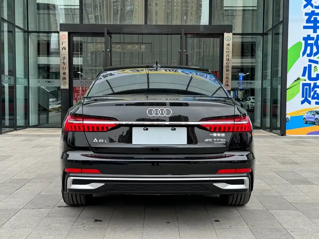 Audi A6L 2025 из CN, фото 4