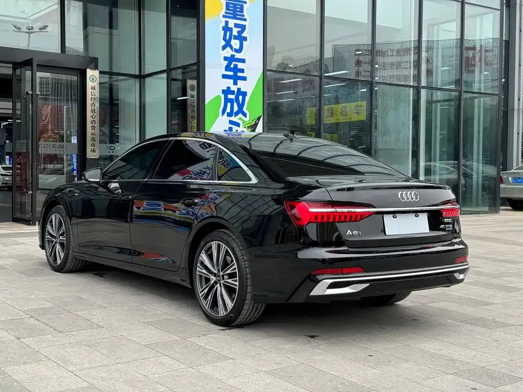 Audi A6L 2025 из CN, фото 2