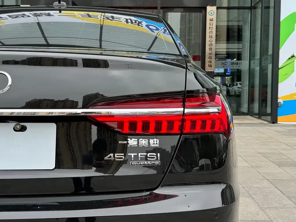 Audi A6L 2025 из CN, фото 9