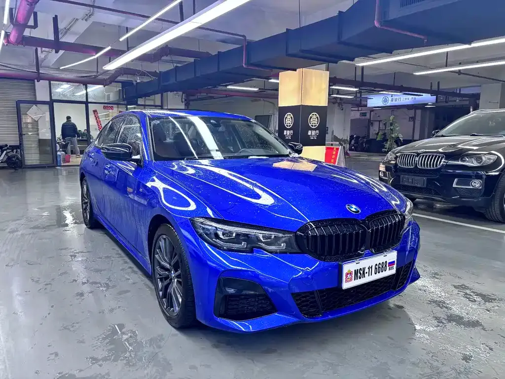 BMW 3 Series 2022 из CN, фото 1