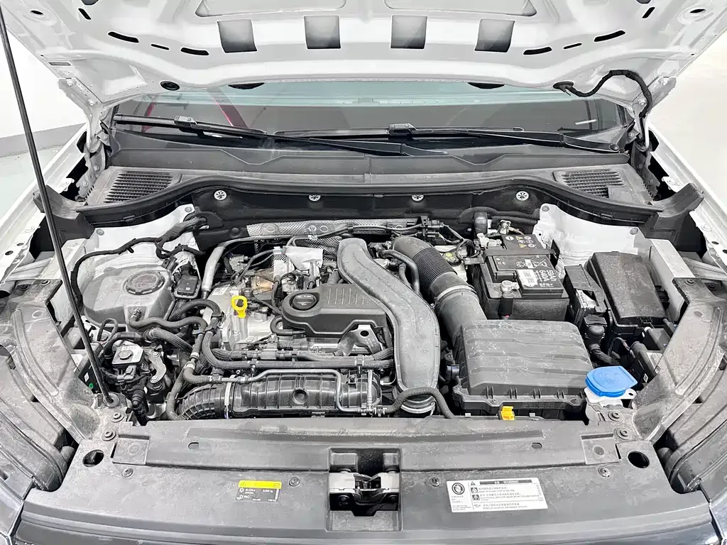 Volkswagen Tharu 2024 из CN, фото 10