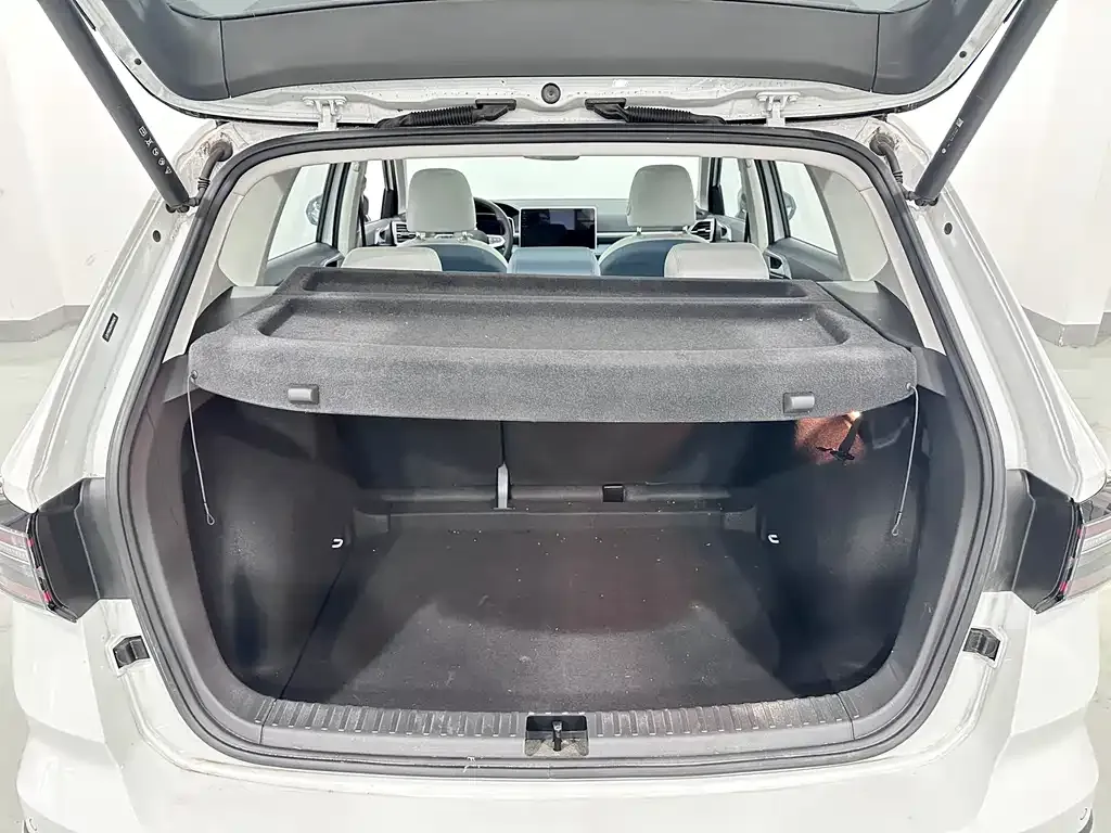 Volkswagen Tharu 2024 из CN, фото 8