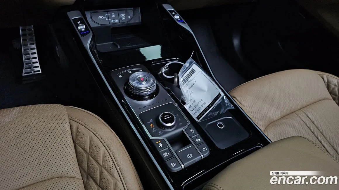 Kia Sorento — фото 8