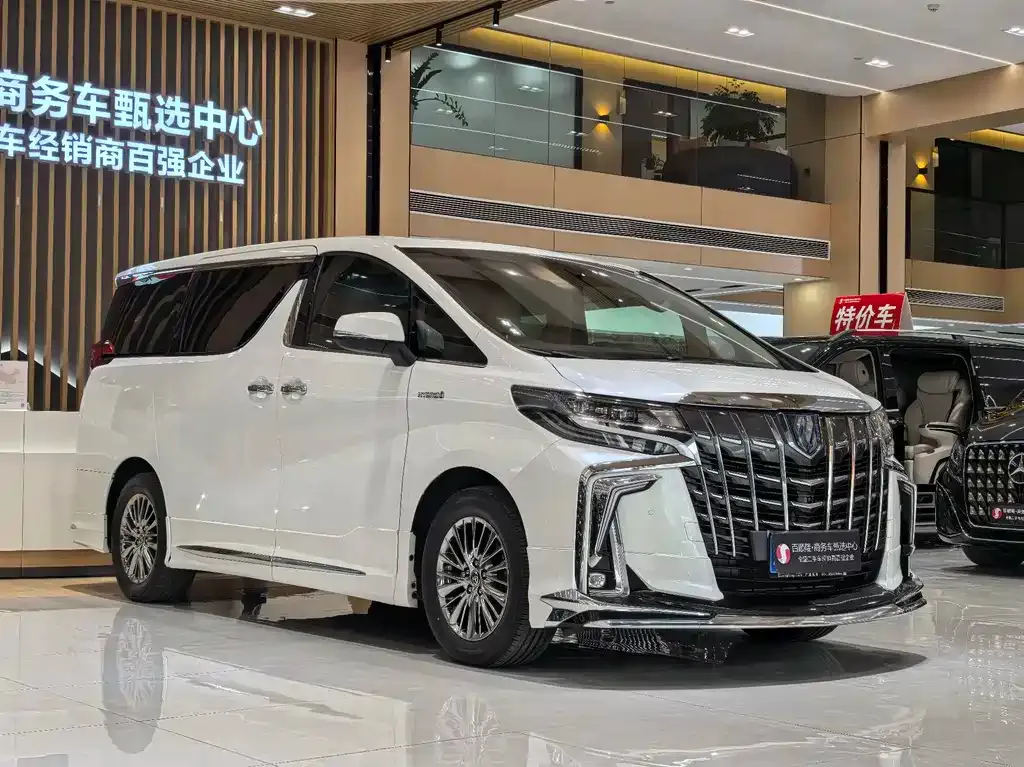 Toyota Alphard 2023 из CN, фото 9