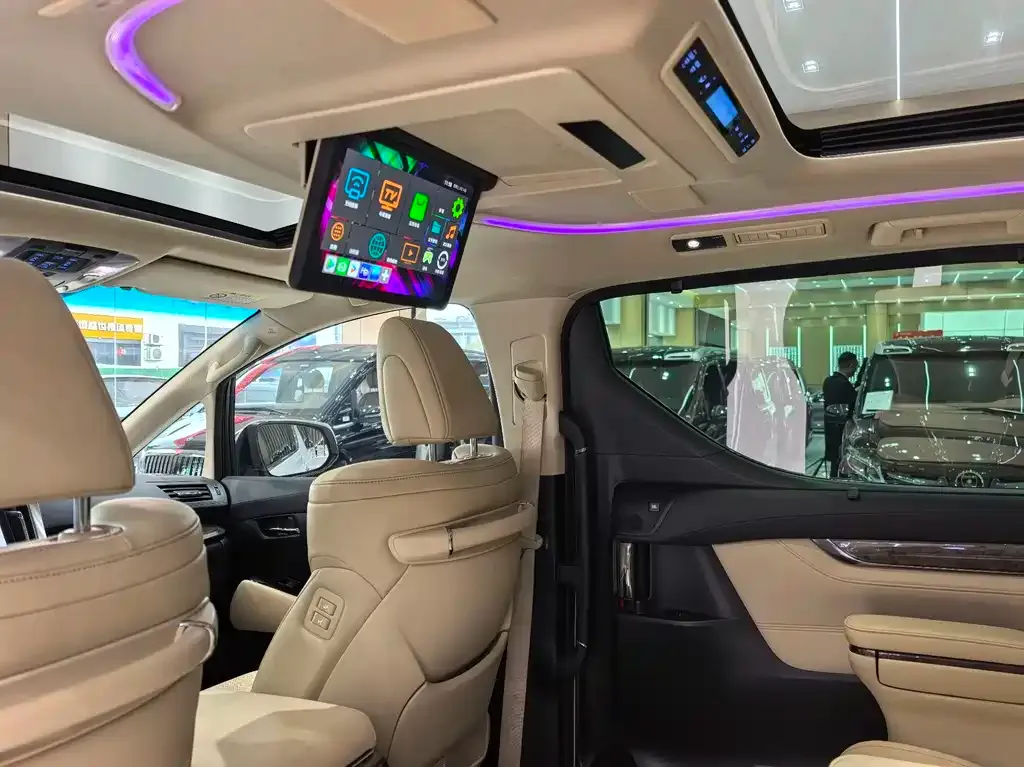 Toyota Alphard 2023 из CN, фото 8