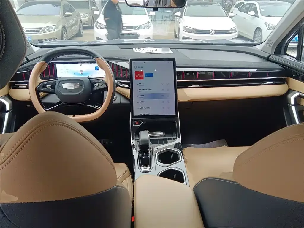 Geely Boyue L 2023 из CN, фото 4