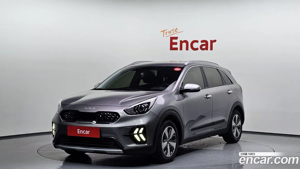 Kia Niro — фото 1
