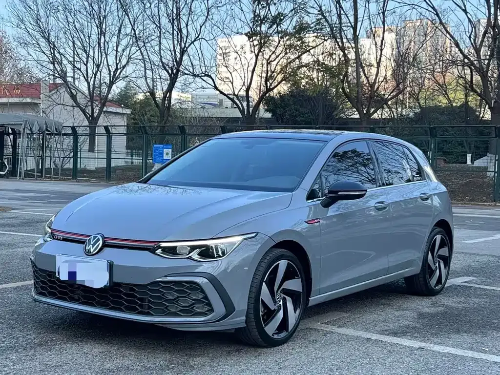 Volkswagen Golf 2022 из CN, фото 1